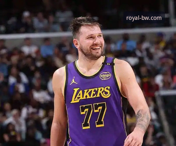 解析湖人137-130力克步行者：一场高效进攻的实战数据观察教程